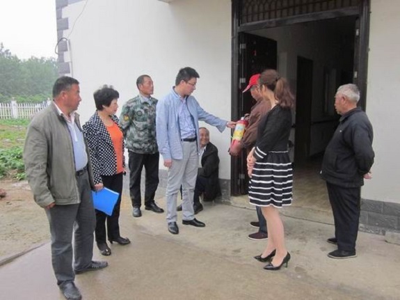 明西街道开展敬老院安全消防检查.jpg