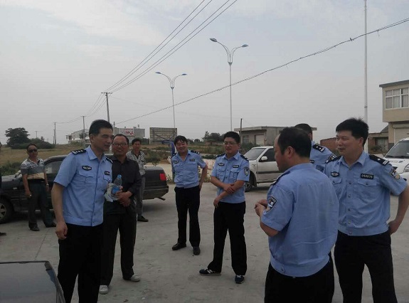 明光市公安局集中警力给力秸秆禁烧2.jpg
