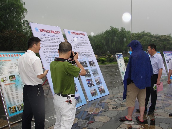 明光市地方海事处积极参加安全生产宣传咨询日活动1.JPG