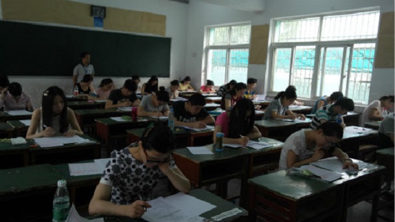 明光市2015年公开招聘事业单位工作人员笔试工作顺利进行3.jpg