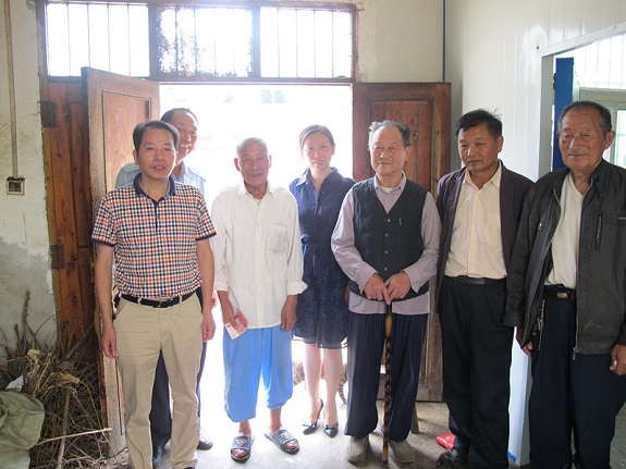 明光市民政局“七一”深入帮扶村走访慰问.jpg