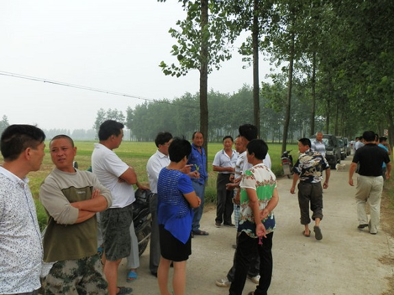 柳巷镇：防汛抗灾两不误3.jpg
