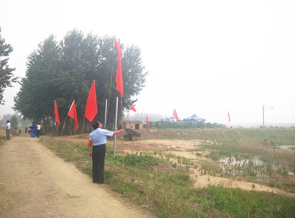 践行群众路线 搭起生命防线3.jpg