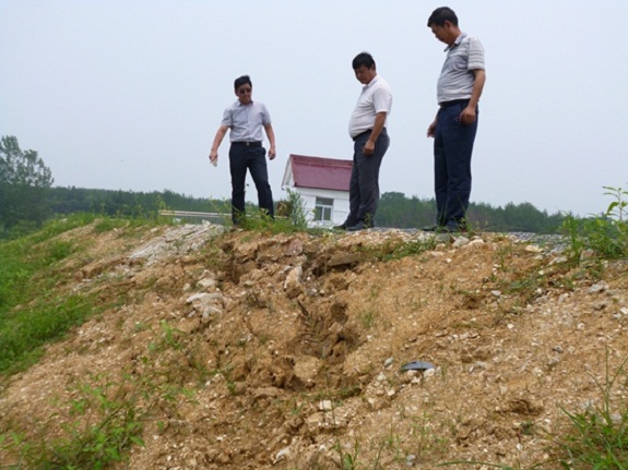 明光街道：工作一线法 为防汛抢险救灾赢得宝贵时间2.jpg