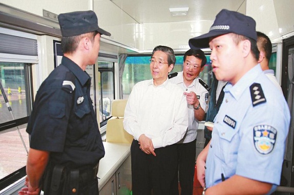 郭声琨：努力打牢平安建设的群众根基2.jpg