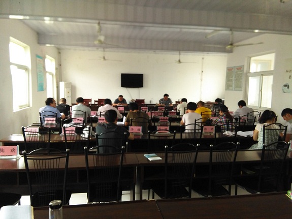 明东街道召开“六五”普法迎检工作会议.jpg