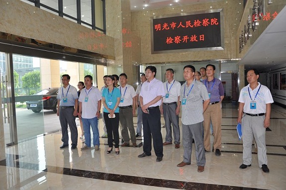 参观警示教育基地 接受特殊“心灵洗礼”1.jpg