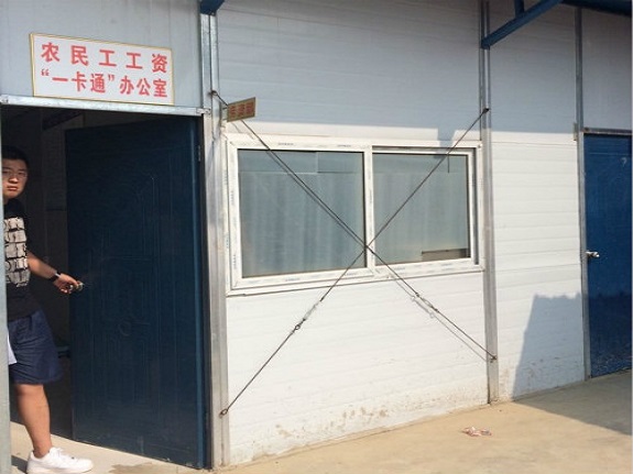 明光市人社、住建联合开展对建筑行业农民工工资发放情况和夏季高温劳动保护检查2.jpg