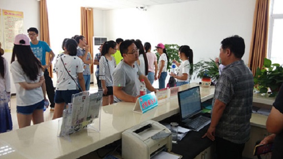 滁州学院师生来女山湖镇开展实践教学4.jpg