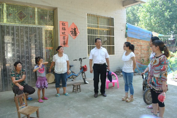 泊岗乡开展防溺水安全教育大走访活动1.jpg