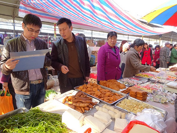 涧溪：多措施并举确保“舌尖上的安全”1.jpg