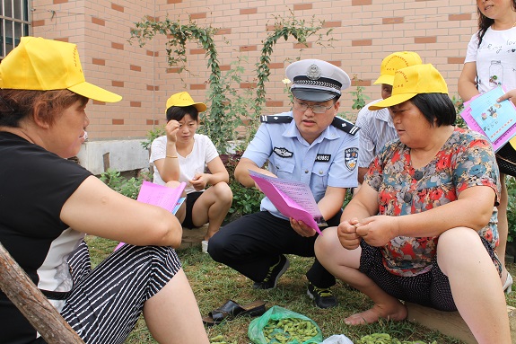 明光：法治宣传进小区2.JPG