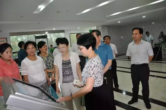 明光法院主动接受人大监督成常态.jpg