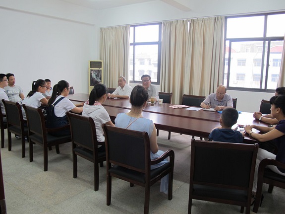 民政局关工委2015年表彰会议召开.jpg