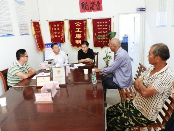 柳巷镇实行重大矛盾纠纷调处“听证会”制度3.jpg