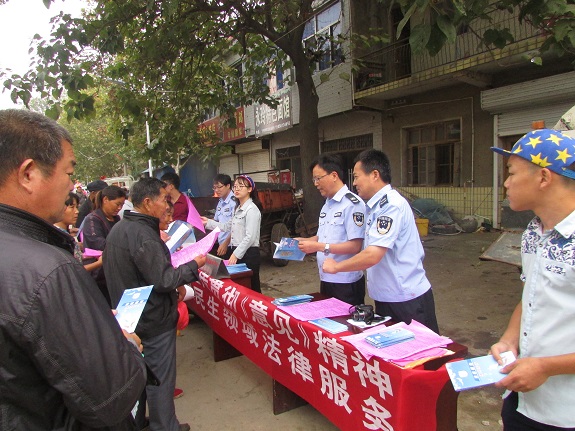 苏巷司法所多渠道开展法律援助宣传月活动.JPG