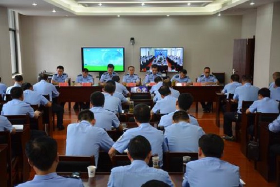 市公安局召开局务扩大会暨提升群众安全感满意度动员部署会.jpg