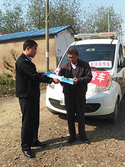 桥头镇秸秆禁烧不忘法律援助宣传.jpg