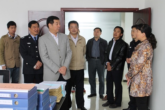 省司法厅督查组来明督查指导法律服务窗口建设2.jpg
