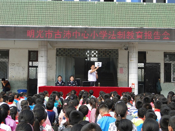 我市开展百场宪法知识讲座进校园主题活动1.jpg