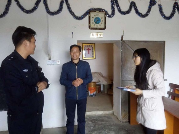 张八岭镇开展宗教场所安全检查.jpg