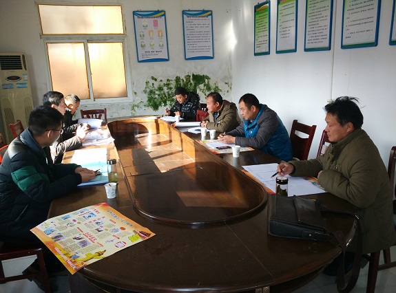 明南街道召开十一月份综治专干工作例会.jpg