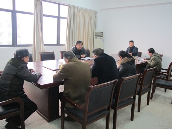 明光市民政局掀起向中央看齐 奋力争当“四个自觉”模范学习热潮1.jpg