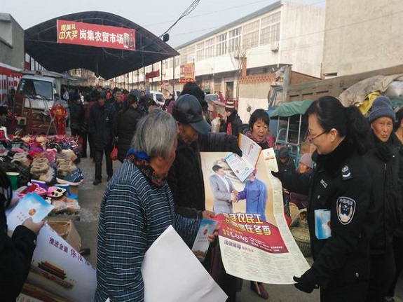 明光市司法局集中开展返乡农民工法治宣传教育活动2.jpg