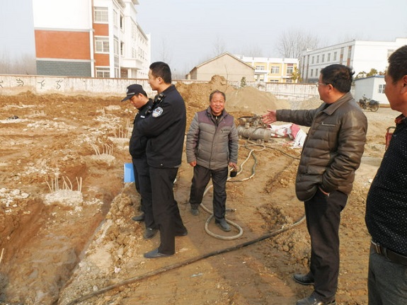 柳巷镇开展校园及周边安全检查5.jpg