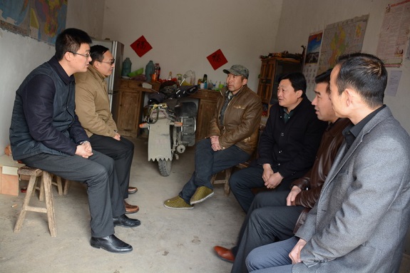 马骏同志到明西街道开展走访调研贫困户活动1.jpg