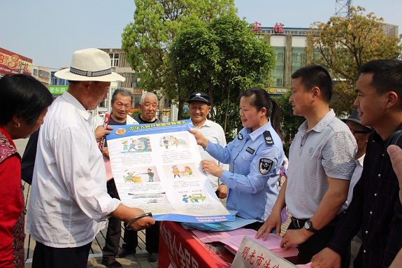 明光市四措并举扎实开展好首个全民国家安全教育日宣传活动3.JPG