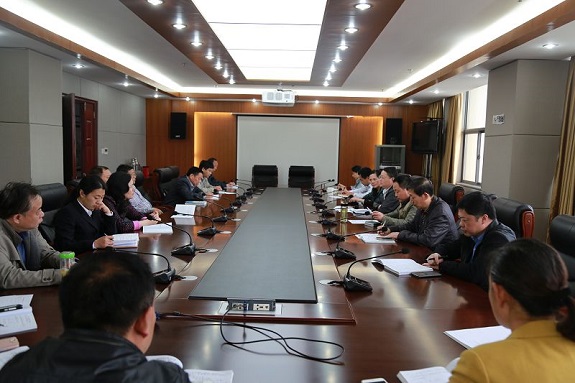 市检察院：践行“两学一做”推动“两个责任”落实.jpg