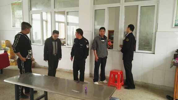 涧溪镇开展校园安全大检查2.jpg
