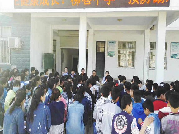 柳巷镇联合开展青少年法治宣传教育活动3.jpg