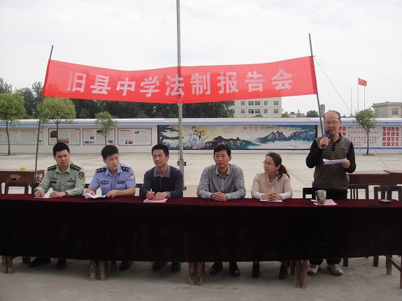 女山湖镇：宣传教育进学校 学生知识驻心田1.JPG