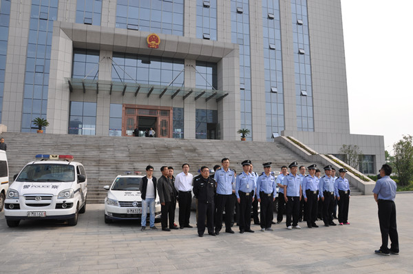 明光法院午季执行会战向“老赖”亮剑.jpg
