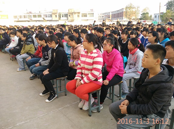 明光市组织普法宣讲团成员开展以案释法活动2.jpg