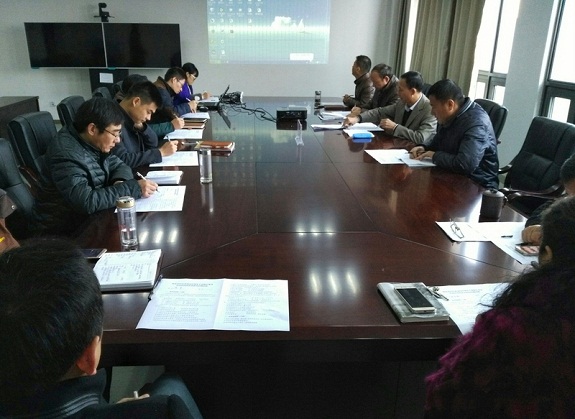 市经信委开展领导干部和公务员学法用法知识测试.jpg